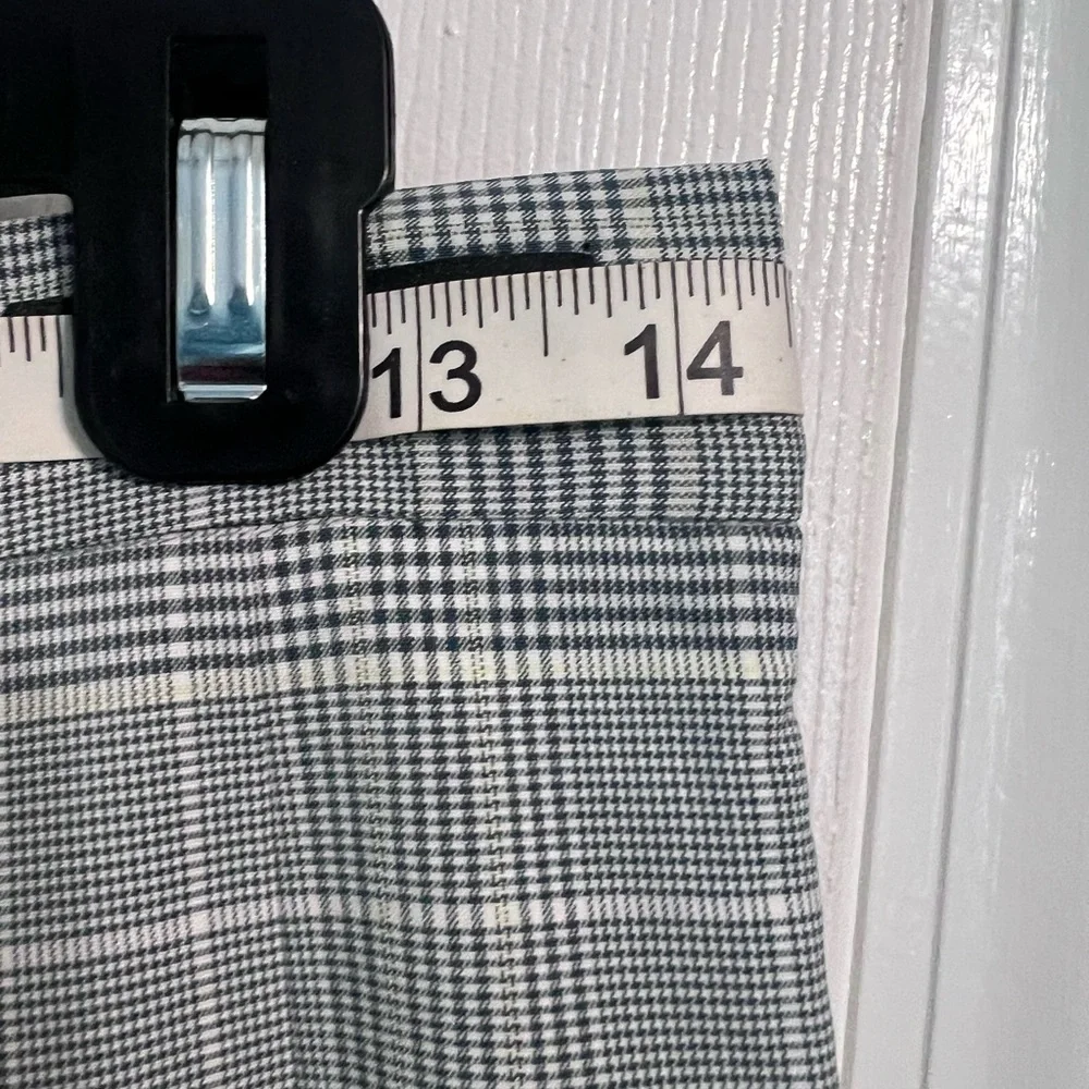 NWT | We AR4 Gray Soft Green Plaid Pleated A-Line Skirt, Size S